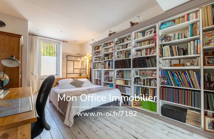 Référence : 7182-LLI. - Appartement au cœur d’Aix-en-Provence, garage, cave et jardin — photo 5
