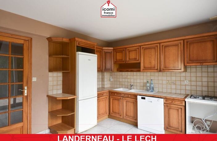 FINISTERE - Landerneau (29800) - A VENDRE - MAISON  INDIVIDUELLLE DE 167M² - 7 CHAMBRES - GARAGE - JARDIN DE 1000 M² - FENETRES PVC - DPE C - — photo 2