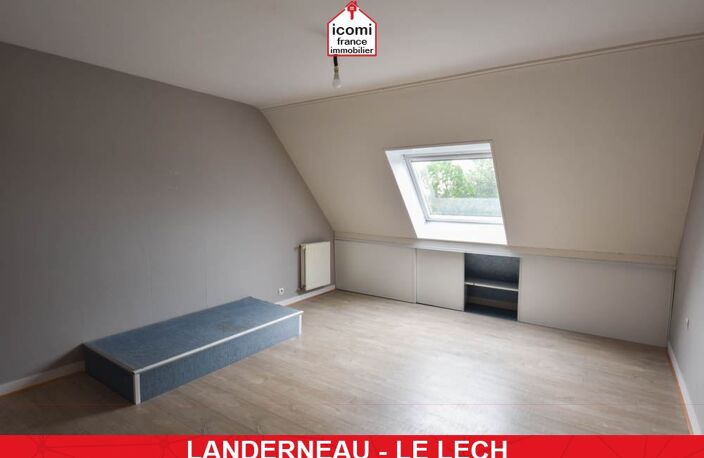 FINISTERE - Landerneau (29800) - A VENDRE - MAISON  INDIVIDUELLLE DE 167M² - 7 CHAMBRES - GARAGE - JARDIN DE 1000 M² - FENETRES PVC - DPE C - — photo 4