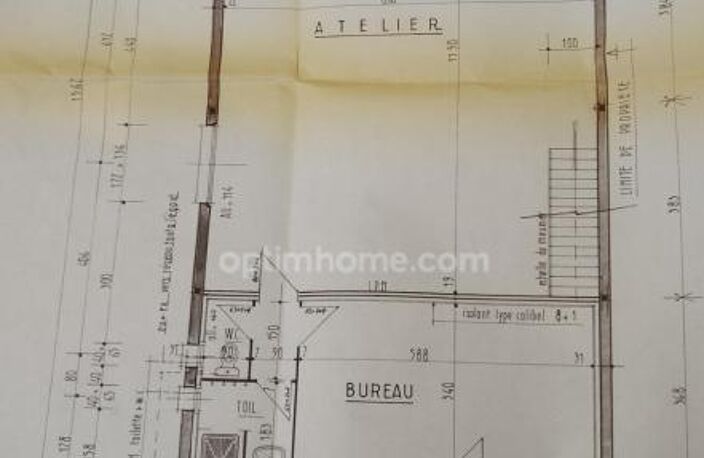ANGOULEME. Garage de 239 m², jardin clos — photo 2