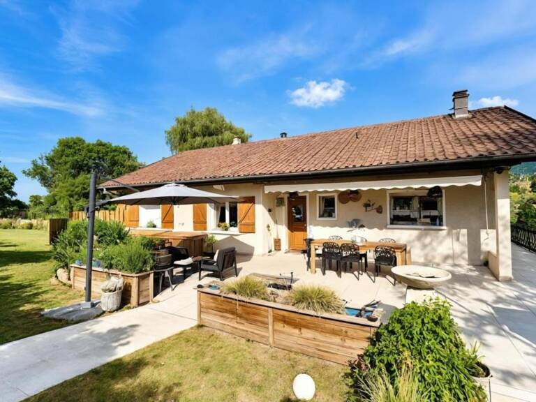 Maison à vendre 6 pièces 130 m² (74)- Terrain 2200 m² — photo 1