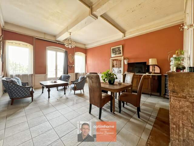 Maison de caractère 213 m² – volumes, dépendances et potentiel — photo du bien