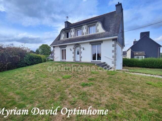 Maison 4 chambres avec sous-sol complet et jardin - Callac (22) — photo du bien