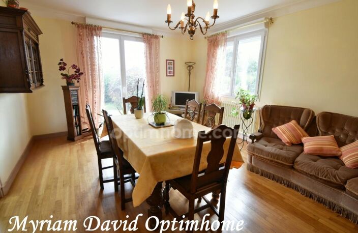 Maison 4 chambres avec sous-sol complet et jardin - Callac (22) — photo 4