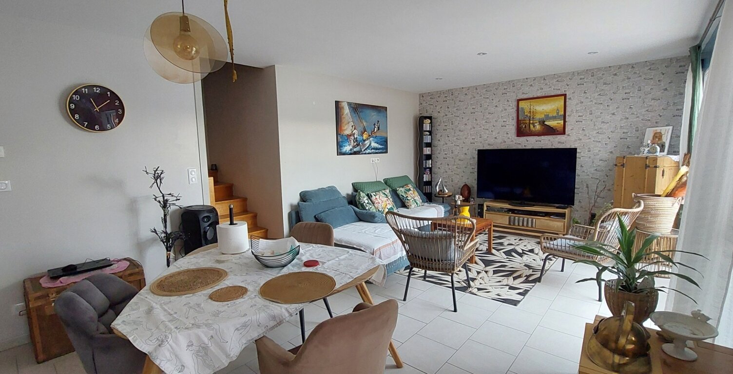 Maison à vendre 6 pièces FONTENAY LE COMTE (85) — photo 1