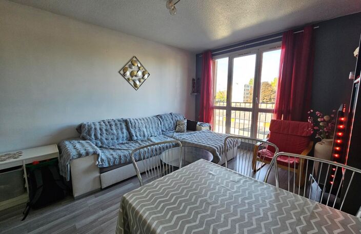 Spacieux 4 pièces-73 m2-3 chambres- cave et parking — photo 2