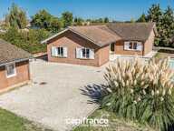 CRUZILLES-LÈS-MÉPILLAT (01290) – TOUT DE PLAIN-PIED – 3 CHAMBRES – PISCINE 12 × 4 – 78,6 M² DE DÉPENDANCES – TERRAIN 2 710 M² — photo 2