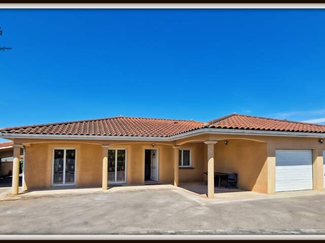 Maison à vendre Plain Pied 5 pièces, 4 chambres, environ 135 m² BAGE LA VILLE (01) terrain 867 m² clos double garage — photo du bien