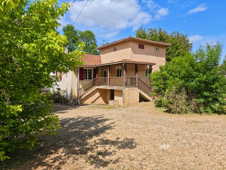 Charmante maison de 139 m² avec 4 chambres à Douville (24) — photo 1