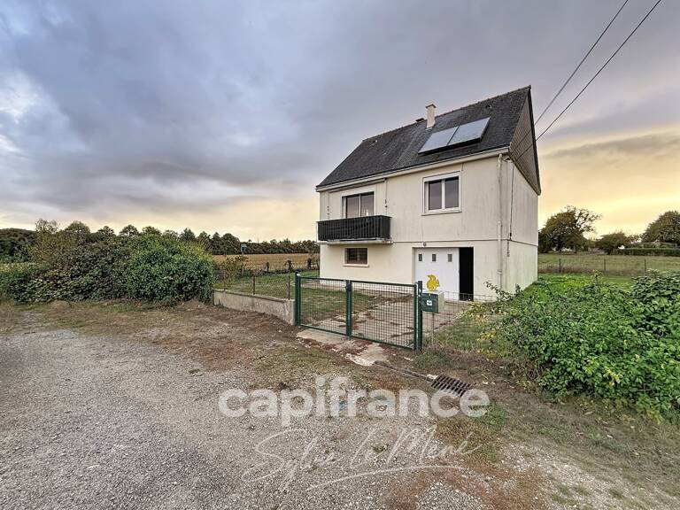 Maison à vendre   PONTIVY – MAISON À LA CAMPAGNE AVEC GARAGE ET TERRAIN DE 429 M² — photo 1