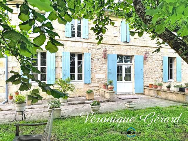 Maison en pierre de 204 M² 3 chambres sur 4984 M² de terrain entièrement clos — photo du bien