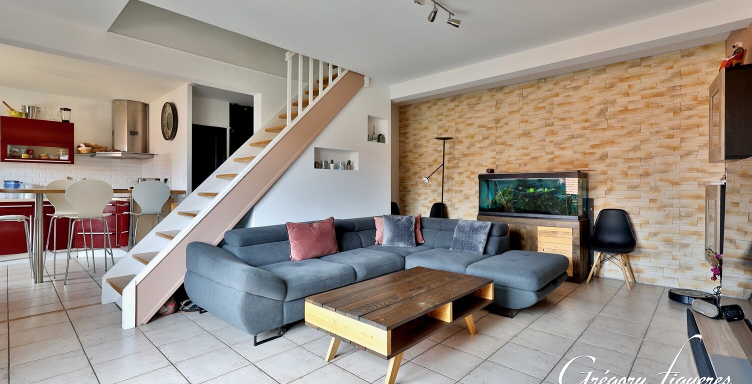 À vendre – Beau duplex 3 pièces de 78,19 m² au dernier étage, avec balcon, garage et place de parking privative — photo 1