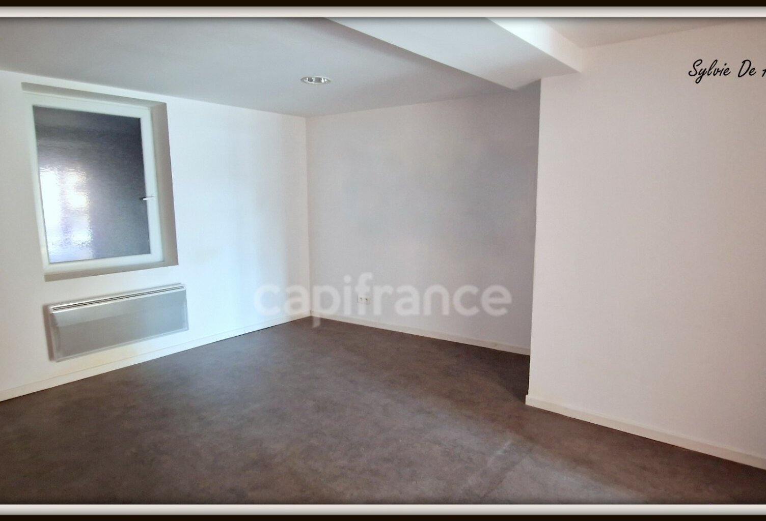 Immeuble de village, fort Potentiel à vendre BAGE LE CHATEL (01) 106m² environ — photo 1