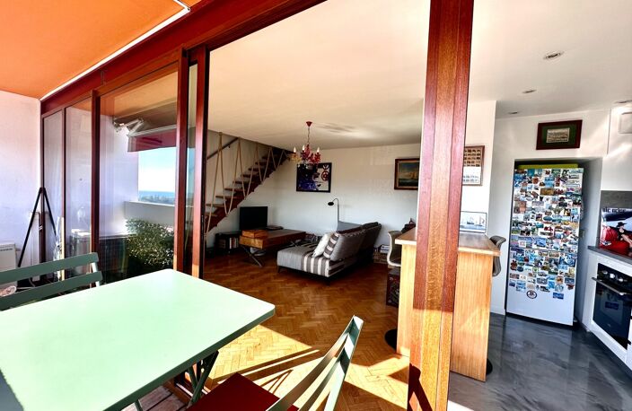 MARSEILLE 8ᵉ, Saint Giniez – DUPLEX 68 M² – VUE MER PANORAMIQUE MER –3 BALCONS et CAVE — photo 3