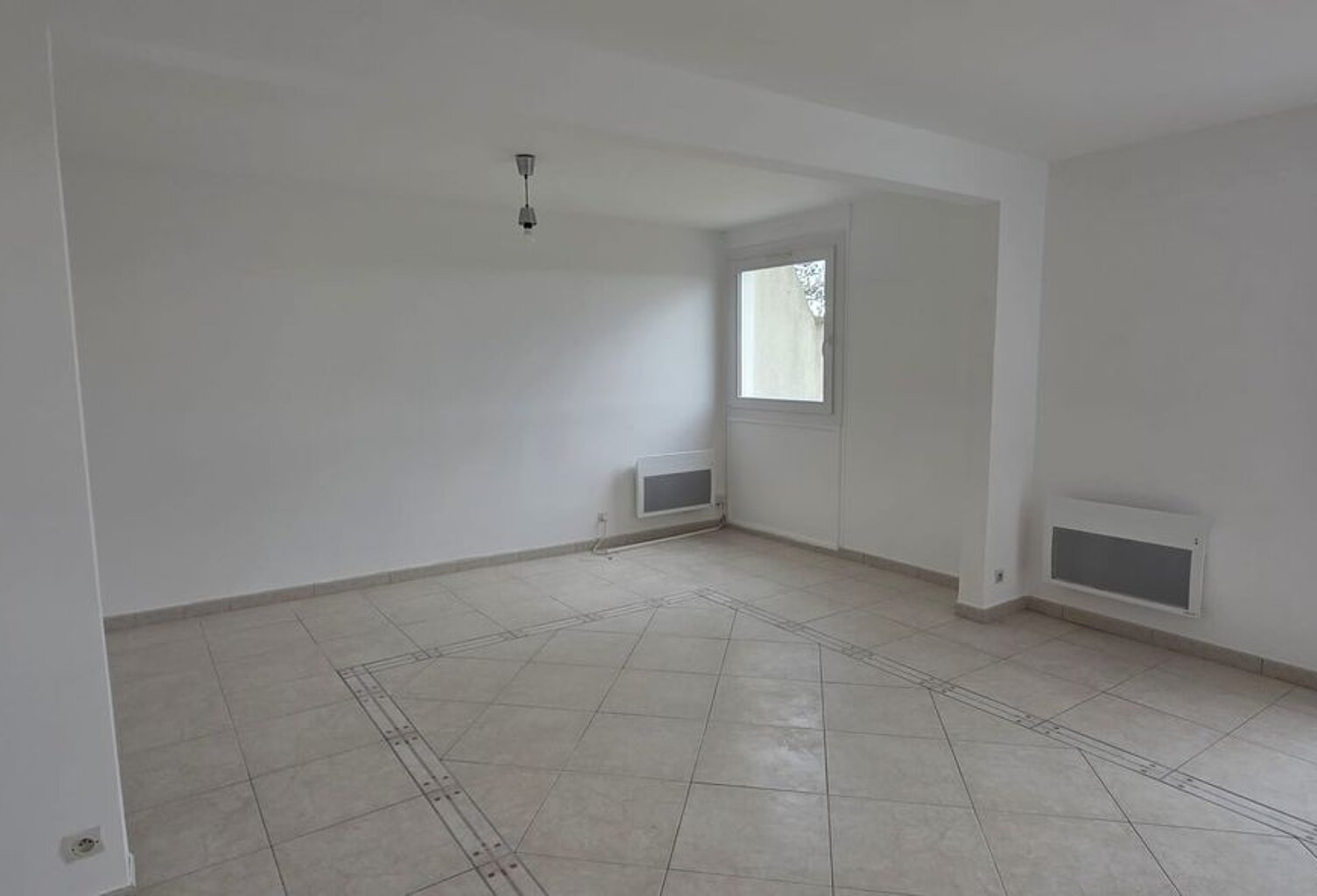 Appartement de 78m2 à louer sur Mantes-la-Jolie — photo 1