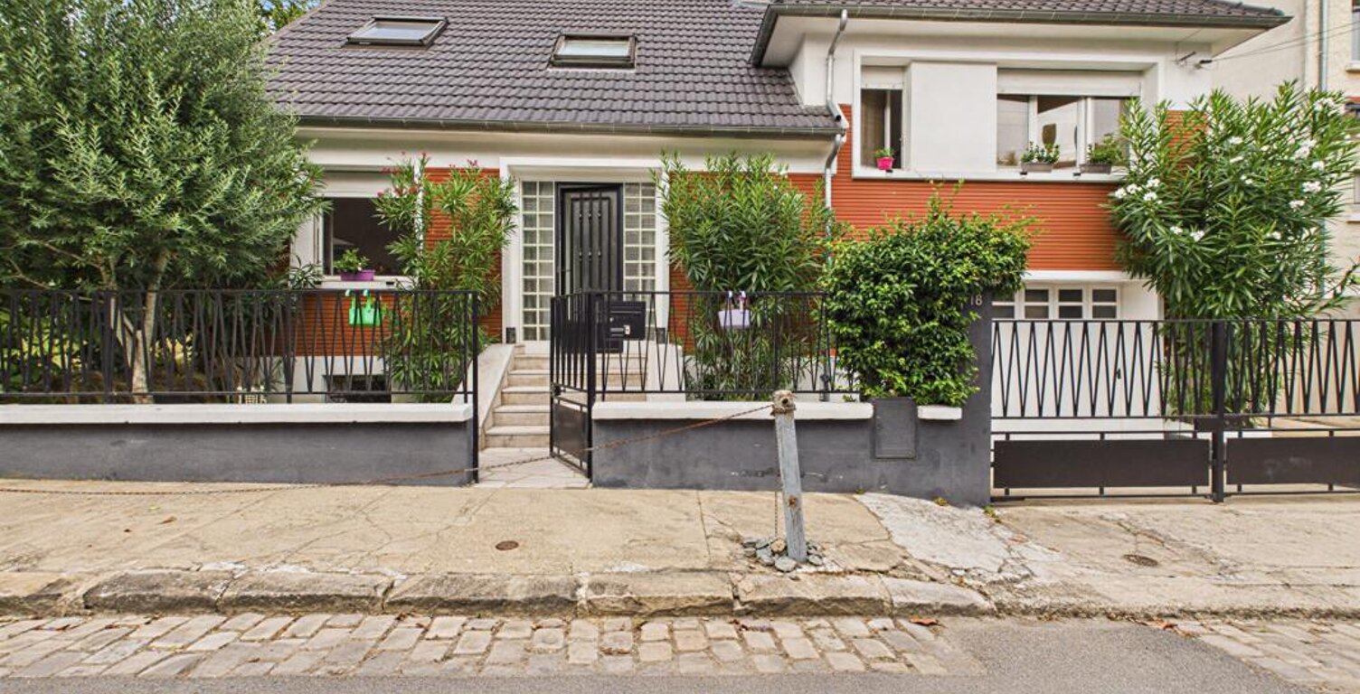 Maison familiale 7 pièces – Jardin sans vis-à-vis, grand garage, potentiel d’aménagement et quartier prisé – Châtillon — photo 1