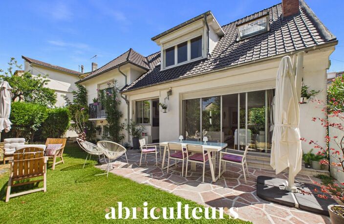 Maison familiale 7 pièces – Jardin sans vis-à-vis, grand garage, potentiel d’aménagement et quartier prisé – Châtillon — photo 4