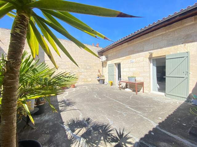 Grand appartement 2 chambres, 3 possibles, avec grande terrasse — photo du bien