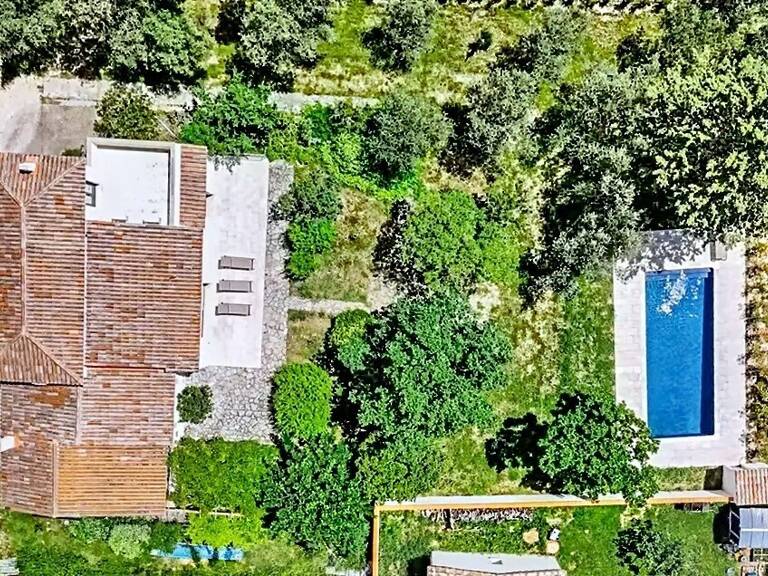 Villa d'exception aux portes d'Uzès — photo 1