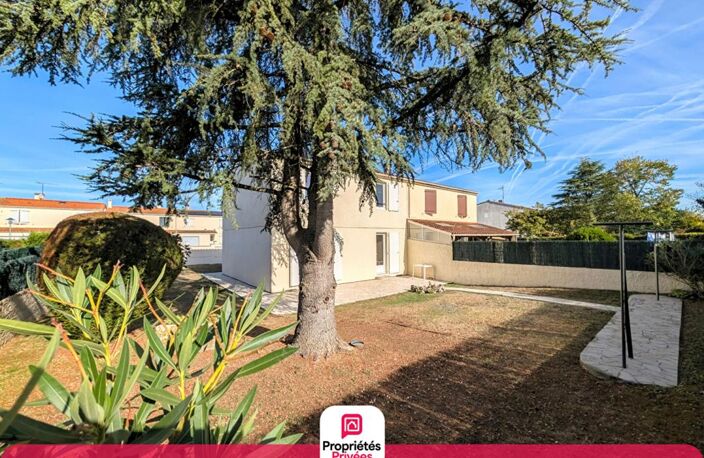 Maison  4 pièce(s) 91 m2 Chateaubernard — photo 2