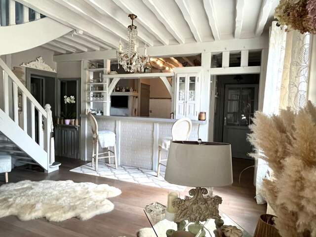 Belle propriété de 260m² - en 2 Habitations sur terrain de 614m² — photo du bien