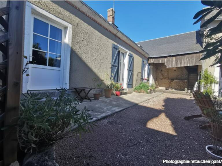 Selommes, maison atypique à fort potentiel tout près d'un plan d'eau — photo 1
