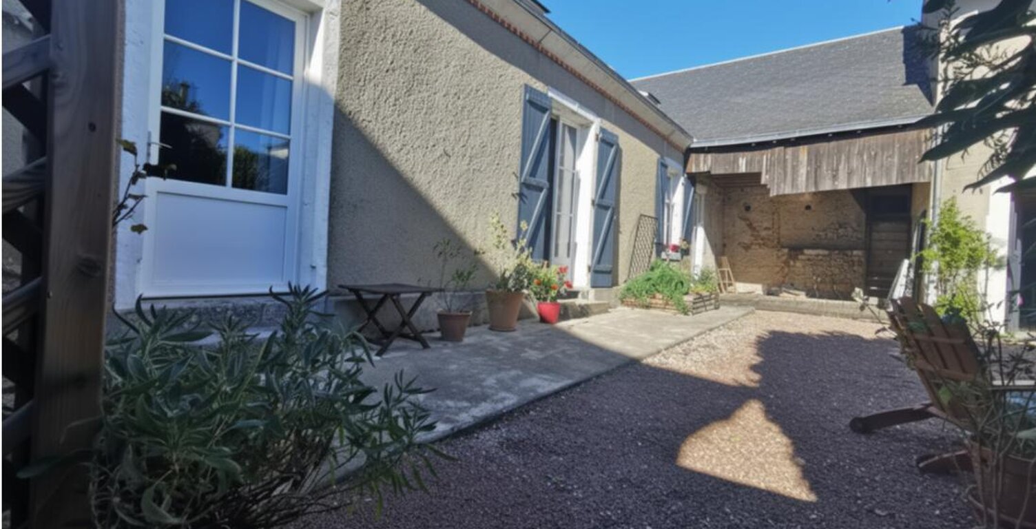 Selommes, maison atypique à fort potentiel tout près d'un plan d'eau — photo 1