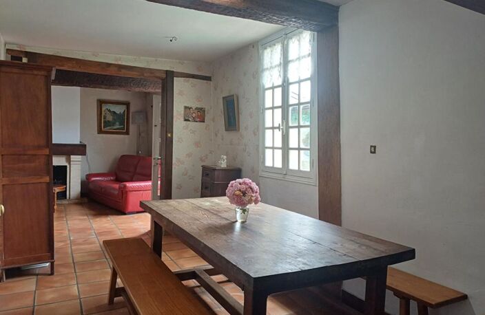 MAISON EN PIERRES — photo 2