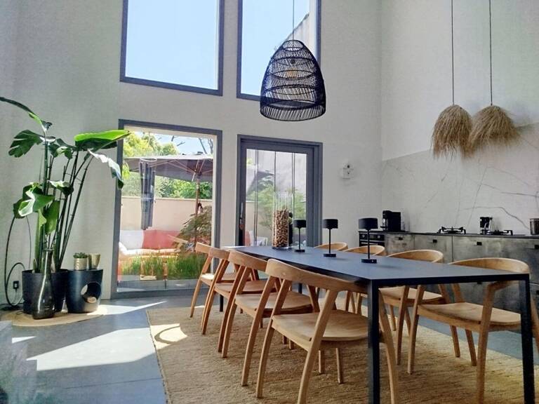Sublime Maison d'architecte Saint Maximin La Sainte Baume 190 m2 avec terrasse et garage — photo 1