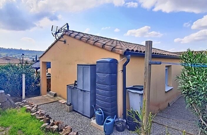 Villa de plain-pied de 91m² sur 398m² de terrain — photo 3