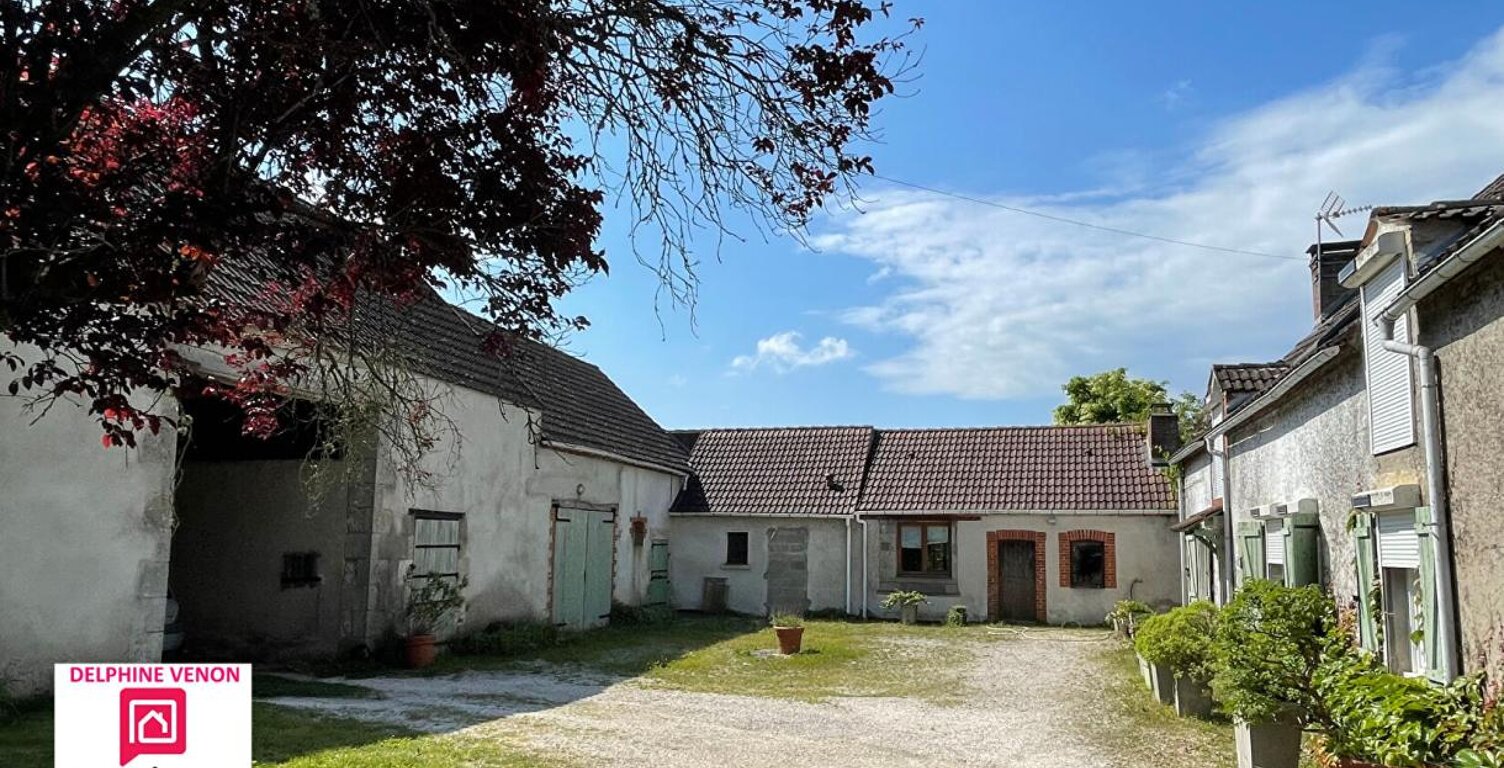 Corps de ferme avec beaucoup de potentiel et 2 habitations sur 7120 m² à Saint Martin D Abbat — photo 1