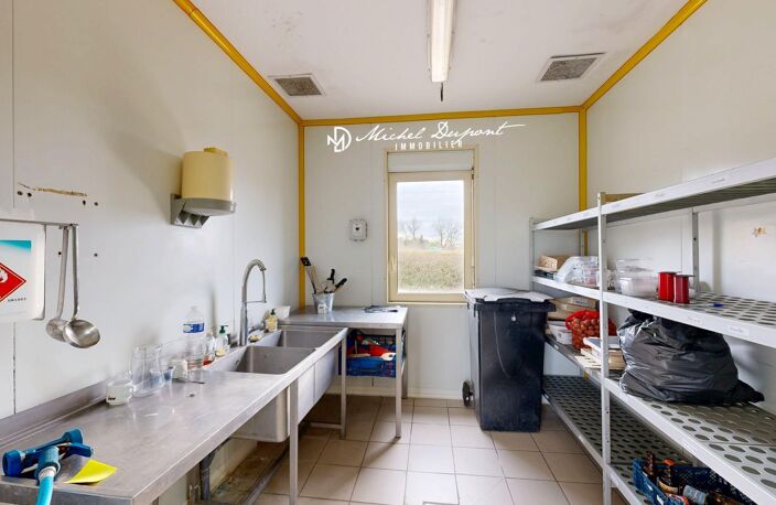 Local commercial de caractère  Emplacement stratégique en plein cœur du Périgord Noir — photo 2