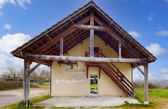 Local commercial de caractère  Emplacement stratégique en plein cœur du Périgord Noir — photo 5