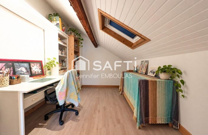 SAINT-MAGNE  Maison de caractère rénovée  130 m²  4 chambres - 1 bureau - dépendance  2,34 ha — photo 4