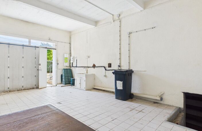 Déols : maison 4 chambres, jardin et terrasse — photo 4