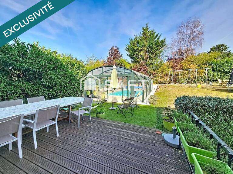 Maison individuelle de 210 m2 avec piscine couverte et chauffée! — photo 1