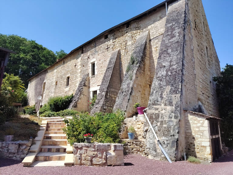 ANCIENNE ABBAYE   408 M2 HABITABLES   1,2 HECTARE   GÎTE   P — photo 1