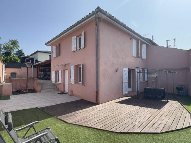 Maison de 83 m2 sur 232 m2 de terrain — photo du bien