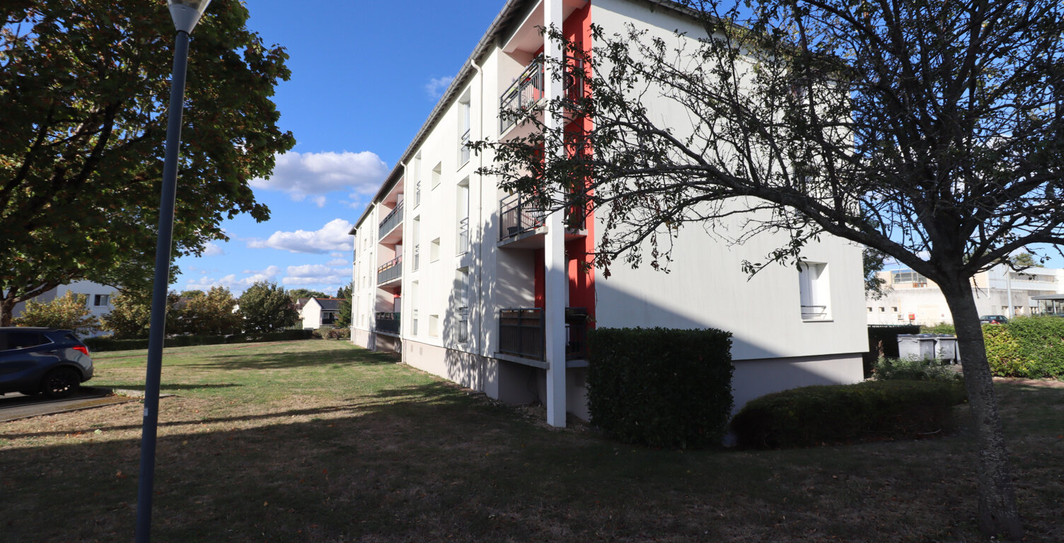 Appartement 3 pièces de 73 m2 avec terrasse et cave à Langea — photo 1