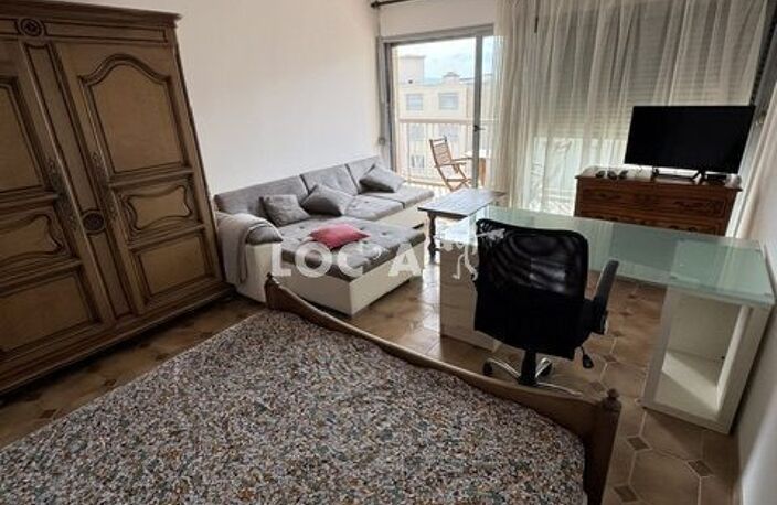 Location appartement 1 pièce 12 m² à Bron (69500) — photo 2