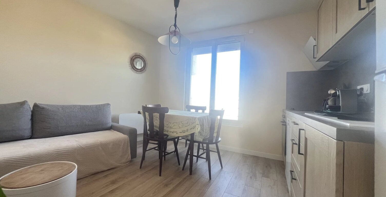 Location maison 3 pièces 44 m² à Lhommaizé (86410) — photo 1