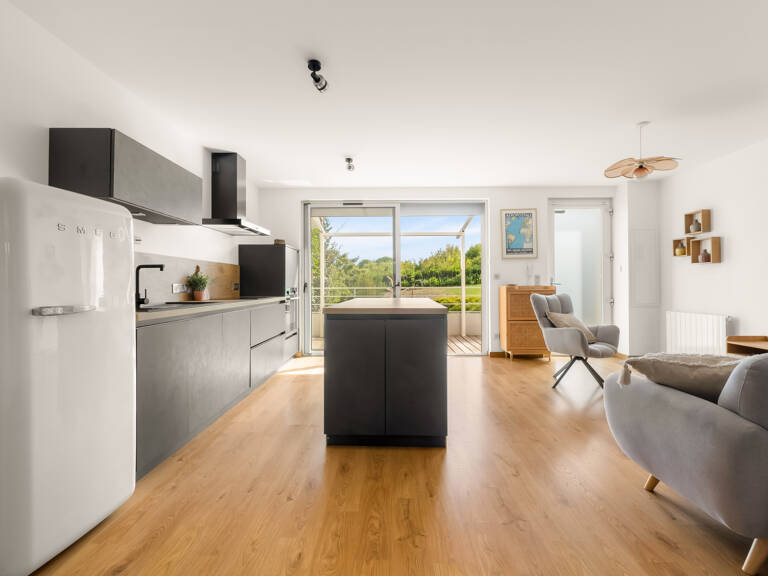 Triplex Chaponnay avec garage de 50m2 — photo 1