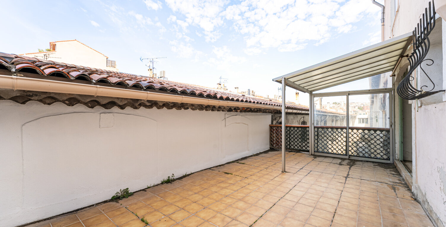 7E VIEUX PORT/CORDERIE, Appartement de type 3 de 74m2 avec t — photo 1
