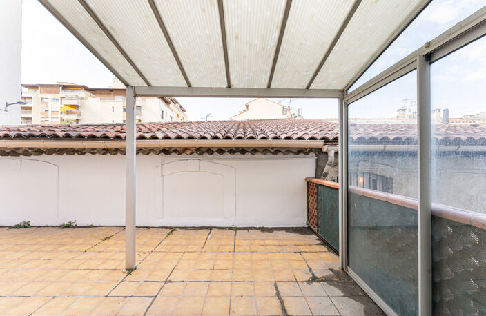 7E VIEUX PORT/CORDERIE, Appartement de type 3 de 74m2 avec t — photo 2