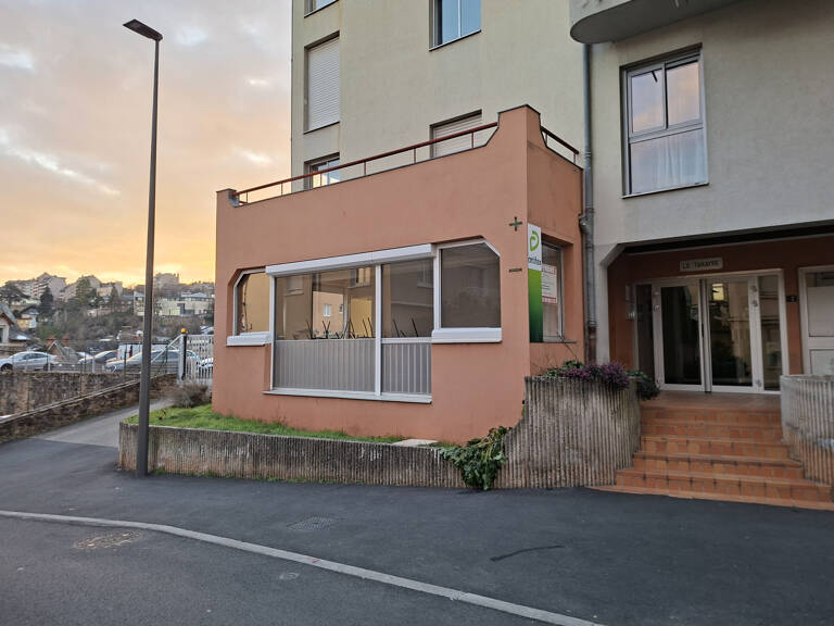 Local commercial - 47 m2 - RODEZ — photo 1