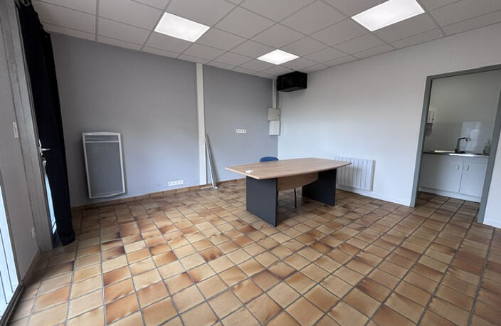 Local commercial - 47 m2 - RODEZ — photo 3