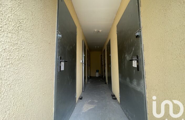 Vente Garage 2 977 m&sup2; — photo 5