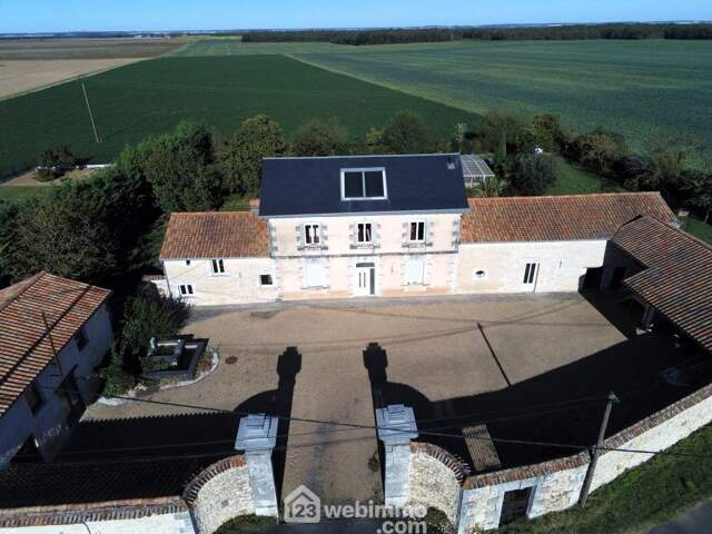 Longère - 242m² - Ceaux-en-Loudun — photo du bien