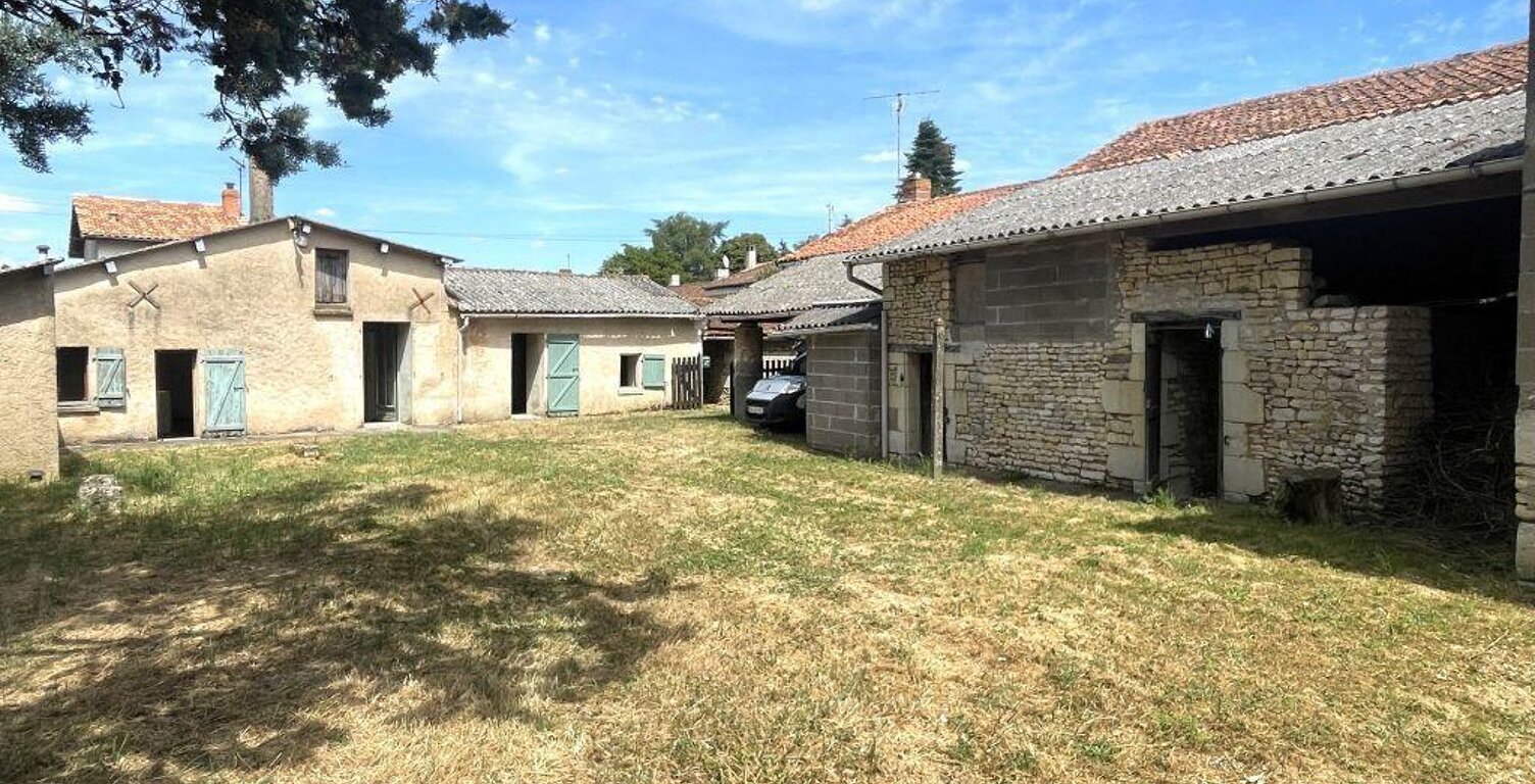 Maison - 74m² - Guesnes — photo 1