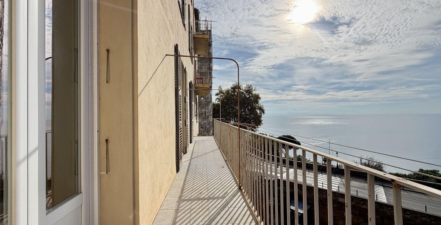 Appartement - 100m² - Bastia — photo 1